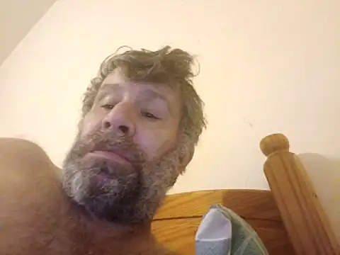 Snapshot of stud2512 chatting on 1, 3, 2026 stud2512 online show from 1, 3, 2026