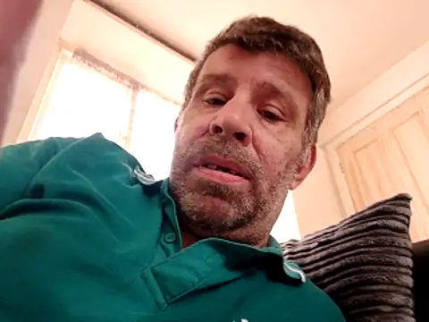 Snapshot of stud2512 chatting on 23, 4, 2026 stud2512 online show from 23, 4, 2026