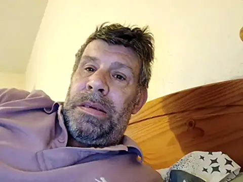 Snapshot of stud2512 chatting on 26, 4, 2026 stud2512 online show from 26, 4, 2026