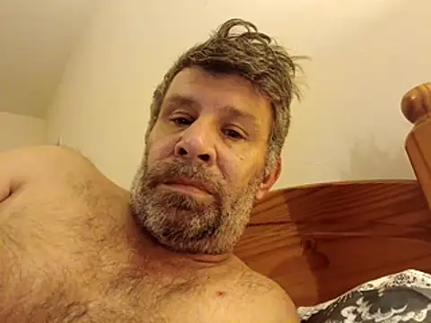 Snapshot of stud2512 chatting on 30, 4, 2026 stud2512 online show from 30, 4, 2026