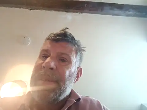 Snapshot of stud2512 chatting on 19, 5, 2026 stud2512 online show from 19, 5, 2026