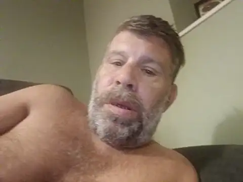 Snapshot of stud2512 chatting on 19, 5, 2026 stud2512 online show from 19, 5, 2026