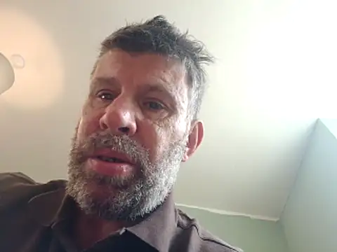 Snapshot of stud2512 chatting on 20, 5, 2026 stud2512 online show from 20, 5, 2026