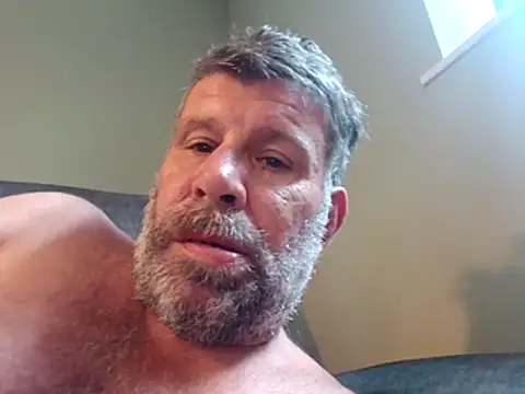 Snapshot of stud2512 chatting on 23, 5, 2026 stud2512 online show from 23, 5, 2026