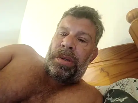 Snapshot of stud2512 chatting on 24, 5, 2026 stud2512 online show from 24, 5, 2026