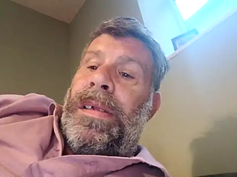 Snapshot of stud2512 chatting on 28, 5, 2026 stud2512 online show from 28, 5, 2026