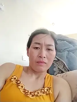 lris-Beauty77 online show from 10, 4, 2026