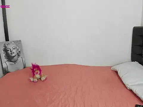 Snapshot of LatinaQueen23 chatting on 19, 3, 2026 LatinaQueen23 online show from 19, 3, 2026