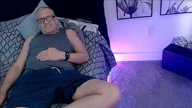 Snapshot of BlameItOnJunior chatting on 15, 7, 2026 BlameItOnJunior online show from 15, 7, 2026