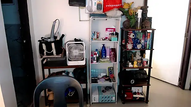 Snapshot of sweetasian_zoe chatting on 8, 4, 2026 sweetasian zoe online show from 8, 4, 2026