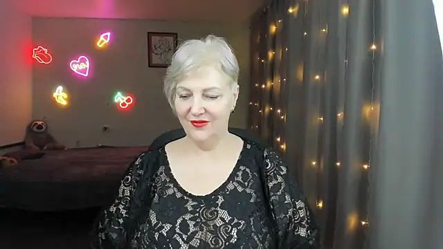 Snapshot of Mary-Leee chatting on 12, 5, 2026 Mary-Leee online show from 12, 5, 2026