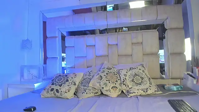 Tashi7 online show from 29, 5, 2026
