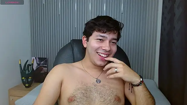 Snapshot of Julian_Smith21 chatting on 8, 5, 2026 Julian Smith21 online show from 8, 5, 2026