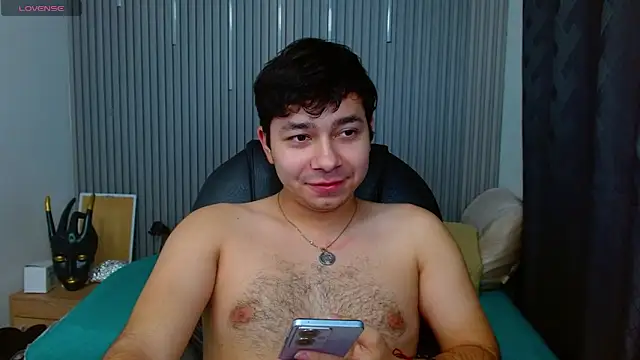 Snapshot of Julian_Smith21 chatting on 9, 5, 2026 Julian Smith21 online show from 9, 5, 2026