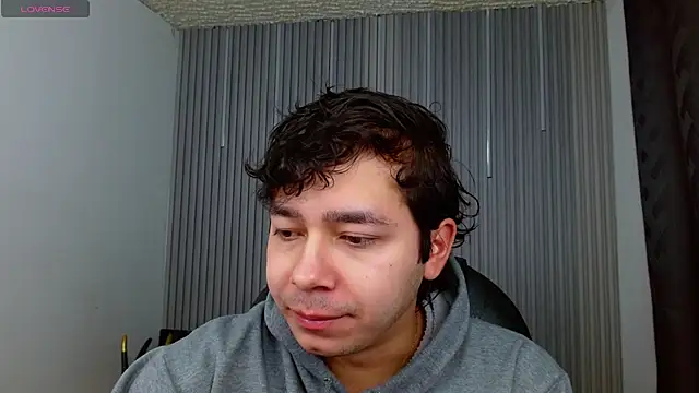 Snapshot of Julian_Smith21 chatting on 14, 5, 2026 Julian Smith21 online show from 14, 5, 2026