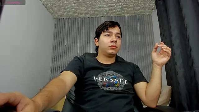 Snapshot of Julian_Smith21 chatting on 30, 5, 2026 Julian Smith21 online show from 30, 5, 2026