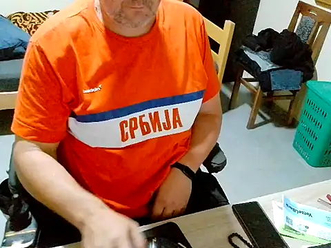 Snapshot of pozitiva000 chatting on 11, 6, 2026 pozitiva000 online show from 11, 6, 2026