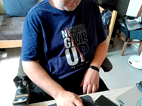 Snapshot of pozitiva000 chatting on 3, 7, 2026 pozitiva000 online show from 3, 7, 2026