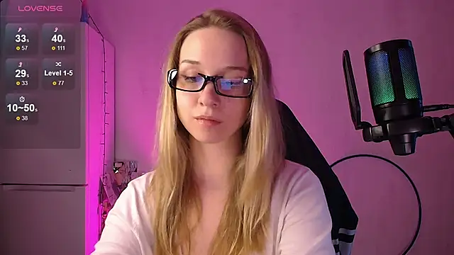 SatinSinner online show from 3, 3, 2026