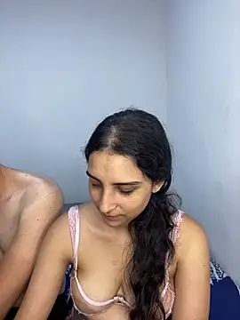 Snapshot of Beauty-and-the-beast- chatting on 22, 4, 2026 Beauty-and-the-beast- online show from 22, 4, 2026