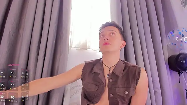 Thiago Jones1 online show from 2, 3, 2026