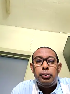 Snapshot of emperator13 chatting on 25, 4, 2026 emperator13 online show from 25, 4, 2026