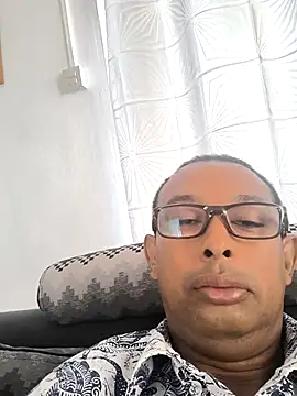 Snapshot of emperator13 chatting on 7, 5, 2026 emperator13 online show from 7, 5, 2026