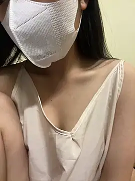 Snapshot of Rio-cute chatting on 4, 7, 2026 Rio-cute online show from 4, 7, 2026
