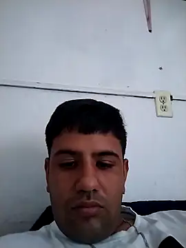 Snapshot of trox_memide21cm chatting on 28, 4, 2026 trox memide21cm online show from 28, 4, 2026
