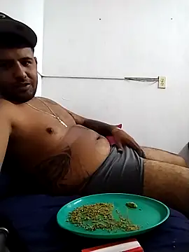Snapshot of trox_memide21cm chatting on 5, 6, 2026 trox memide21cm online show from 5, 6, 2026