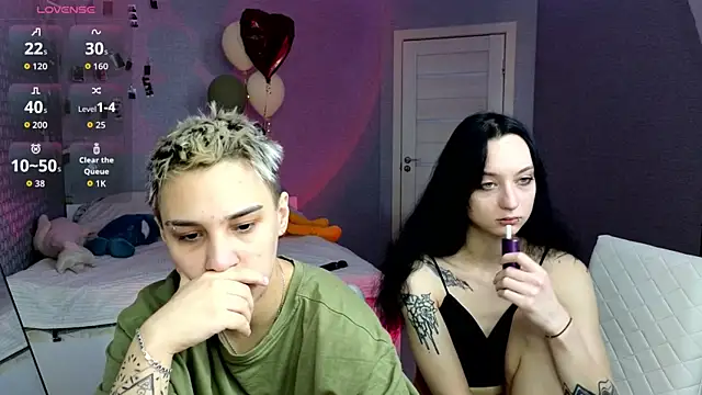 LuxuryLoverss online show from 15, 4, 2026