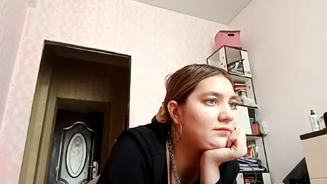 Snapshot of JanineThielman chatting on 22, 4, 2026 JanineThielman online show from 22, 4, 2026