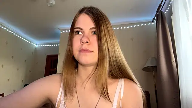 Snapshot of Amy_Maev chatting on 14, 4, 2026 Amy Maev online show from 14, 4, 2026