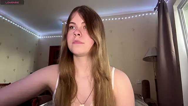 Snapshot of Amy_Maev chatting on 15, 4, 2026 Amy Maev online show from 15, 4, 2026