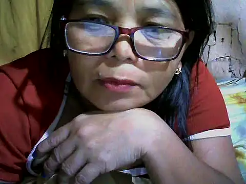 Flowerblossom123 online show from 12, 4, 2026