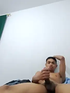 Snapshot of Lluviadeorohd chatting on 23, 2, 2026 Lluviadeorohd online show from 23, 2, 2026