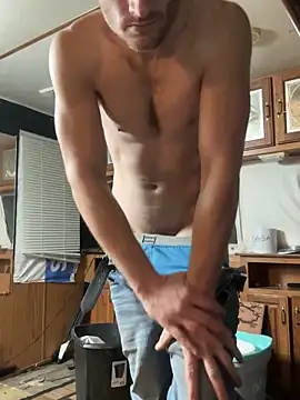 Snapshot of Aarondeweese27 chatting on 25, 2, 2026 Aarondeweese27 online show from 25, 2, 2026