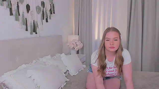 Arya Thomas online show from 22, 4, 2026