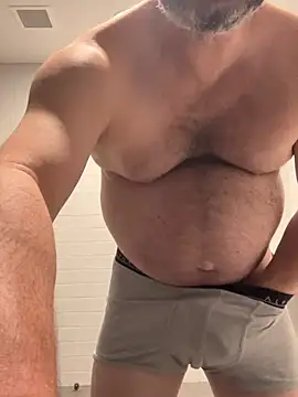 chubbylittlesecret online show from 16, 4, 2026