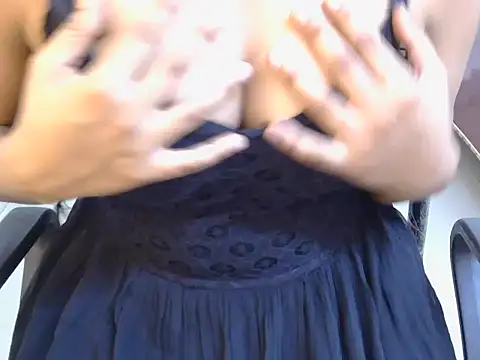 Snapshot of strip_sunshine chatting on 16, 5, 2026 strip sunshine online show from 16, 5, 2026