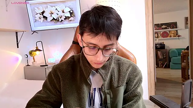 Snapshot of Sr_evann chatting on 27, 5, 2026 Sr evann online show from 27, 5, 2026