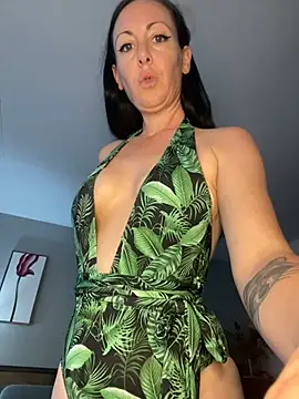 Snapshot of GoddessChloeAtreides chatting on 6, 7, 2026 GoddessChloeAtreides online show from 6, 7, 2026