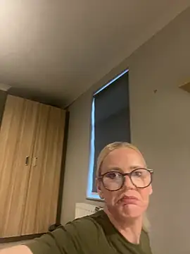 Snapshot of Amelie_BlondeXX chatting on 28, 2, 2026 Amelie BlondeXX online show from 28, 2, 2026