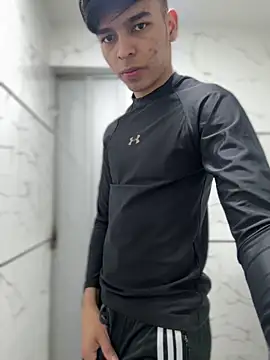 Snapshot of The_Conquer chatting on 16, 4, 2026 The Conquer online show from 16, 4, 2026