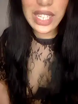 Snapshot of madleen_Mm chatting on 18, 4, 2026 madleen Mm online show from 18, 4, 2026