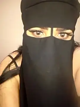 Snapshot of madleen_Mm chatting on 12, 5, 2026 madleen Mm online show from 12, 5, 2026