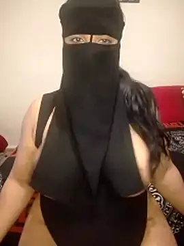 Snapshot of madleen_Mm chatting on 14, 5, 2026 madleen Mm online show from 14, 5, 2026