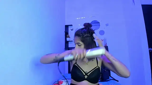 Snapshot of sapphire_brown20 chatting on 6, 6, 2026 sapphire brown20 online show from 6, 6, 2026