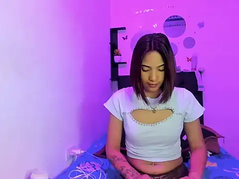 Snapshot of sapphire_brown20 chatting on 7, 6, 2026 sapphire brown20 online show from 7, 6, 2026