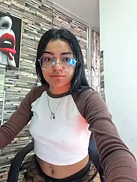 Snapshot of Amber_rhose chatting on 24, 2, 2026 Amber rhose online show from 24, 2, 2026